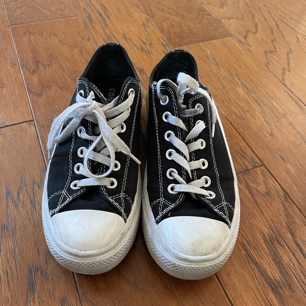Black platform converse